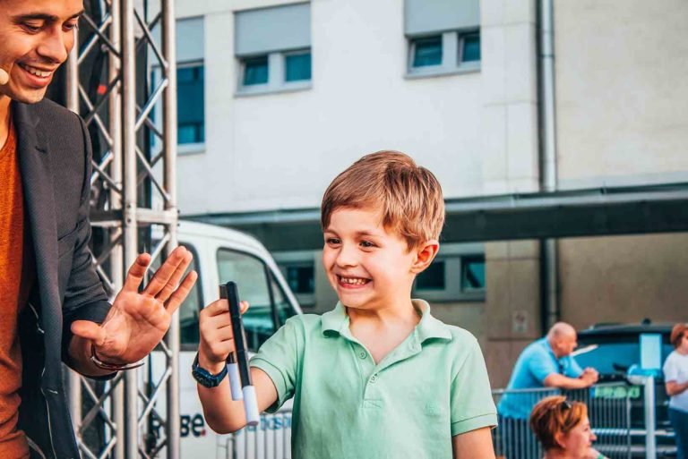 Családbarát bűvészműsor, ami megnevettet